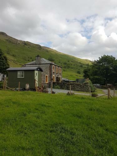 Agroturismo Shepherds Hut Dolly Wagon