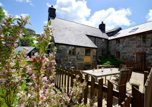 Apartamento Maesgwm Farm Cottage