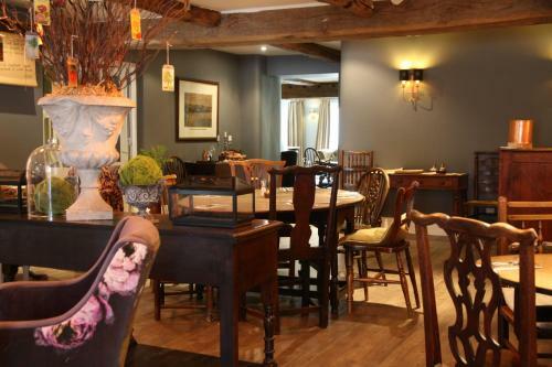 Posada Plough Inn