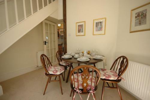 Courtyard Cottage