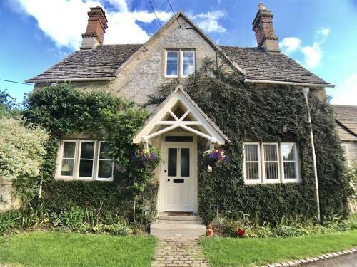 The Lodge, Cirencester