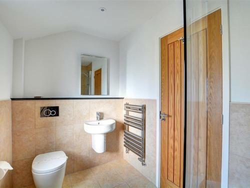 Holiday Home Kew.2