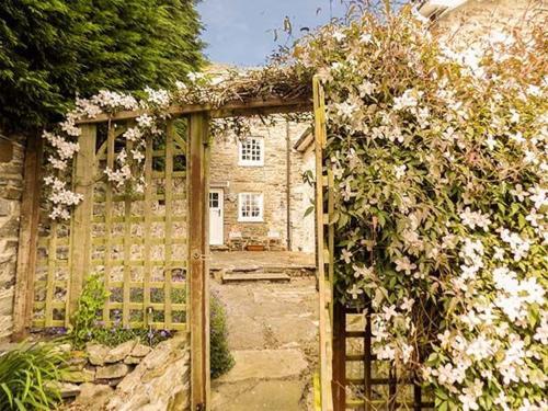 Puzzle Cottage