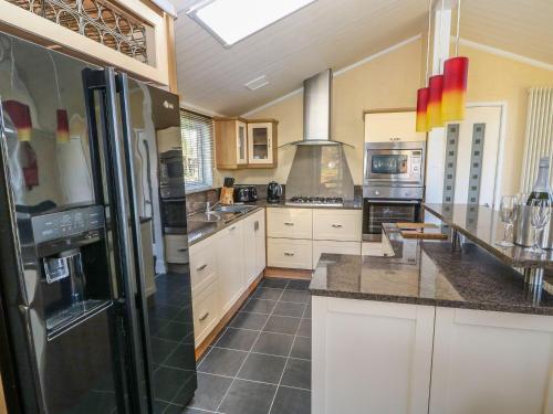 12 Bullrush, Lincoln
