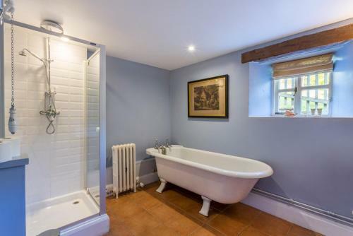 Velindre Villa Sleeps 8 Wifi