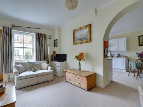 Holiday Home Cam Court