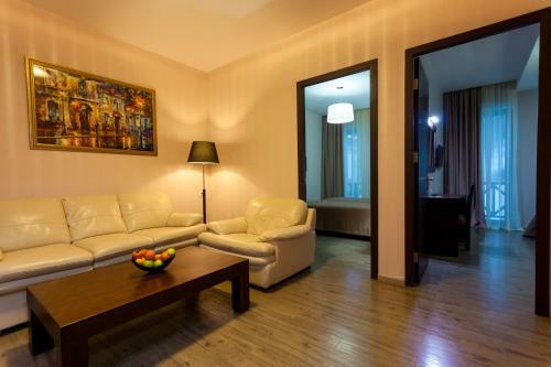 Crystal Hotel & Spa