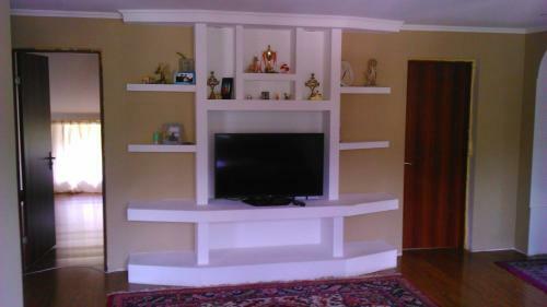 Hostal Natela Guesthouse