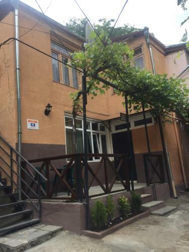 Hostal Guesthouse Borjomi Central Park