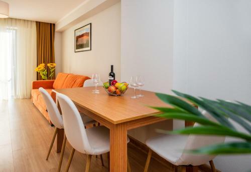 Orbi Palace Hotel Official