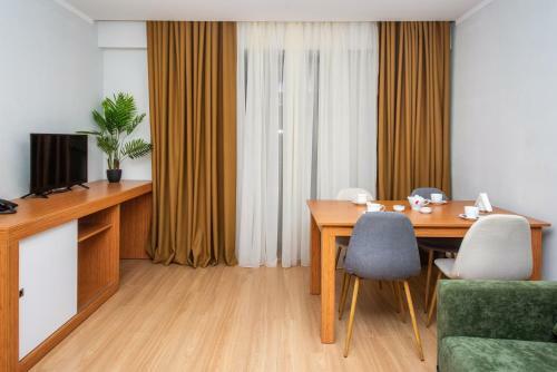 Orbi Palace Hotel Official