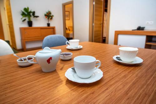 Orbi Palace Hotel Official