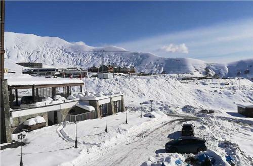 Hot Snow Apartment