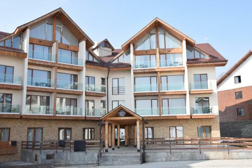 Big Apartment For Big Company