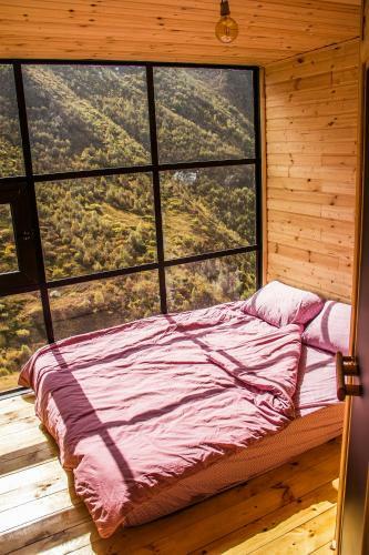 Hostal Fifth Season