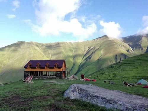 Hostal Fifth Season