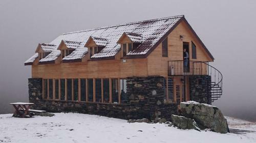 Hostal Fifth Season