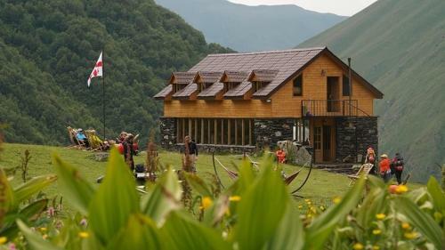 Hostal Fifth Season