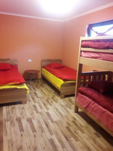 Hostal Januka Garden Sno