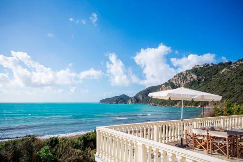Villa Cosmos Beach House