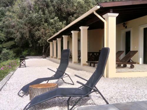 Peaceful Villa With Garden In Afionas