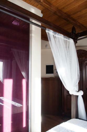 Hostal Montecristo Chalet