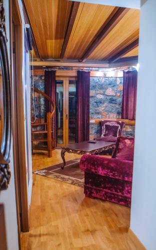 Hostal Montecristo Chalet