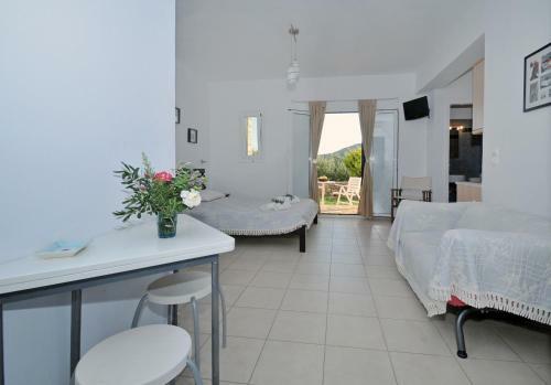 Elea Apartments