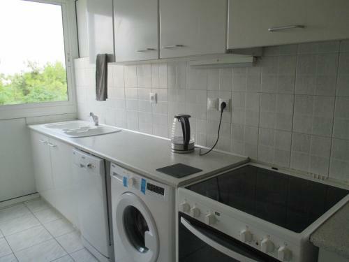 Best Location: Acropolis Apartment