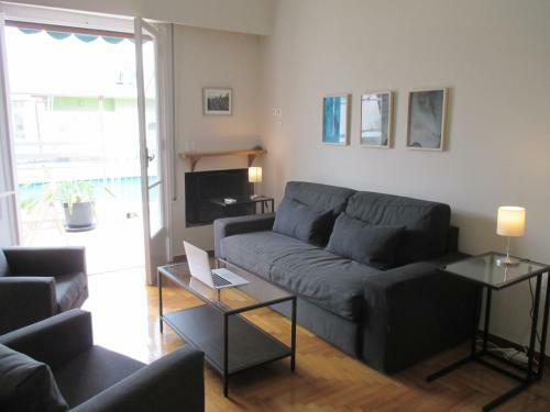 Best Location: Acropolis Apartment