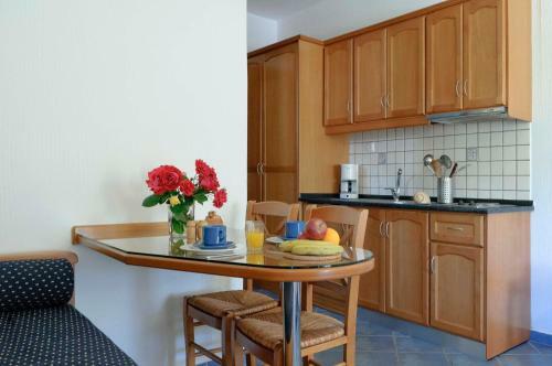 Aparthotel Hotel Apartments Sikia II