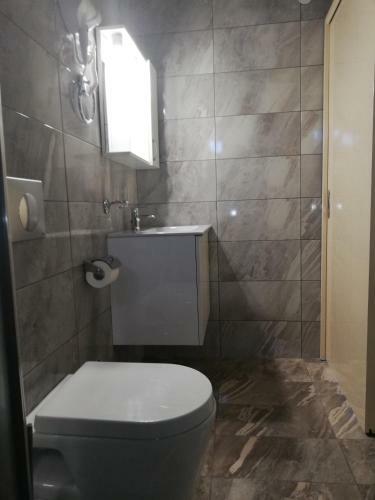Hostal Spiros Rooms