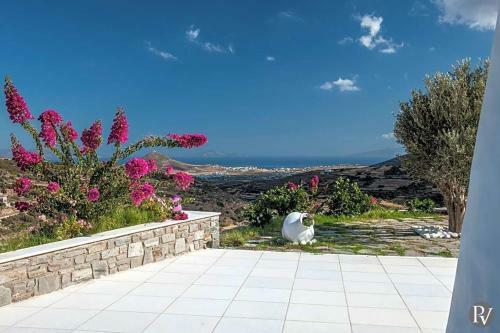 Kostos Villa Sleeps 10 Pool