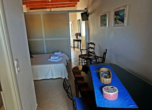 Hostal Chora View