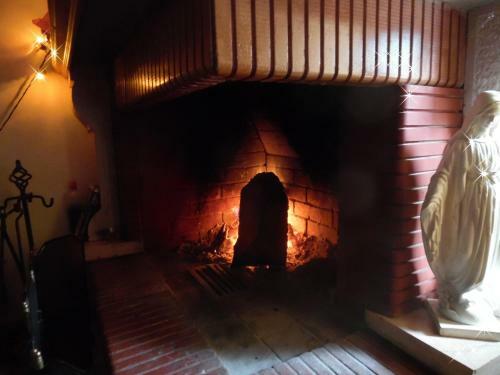 Hostal Elatos Rooms