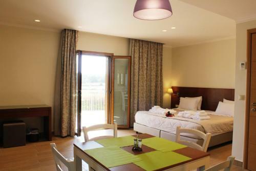 Aparthotel Niriides Luxury Villas