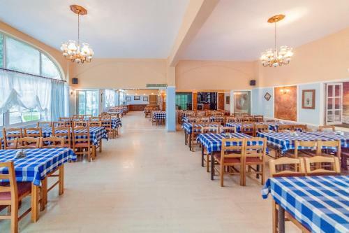 Apartamento Sintrivanis Resort Beach