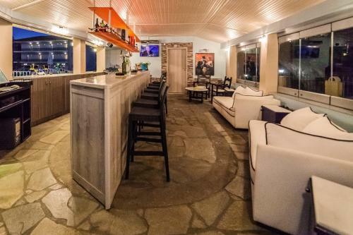 Apartamento Sintrivanis Resort Beach