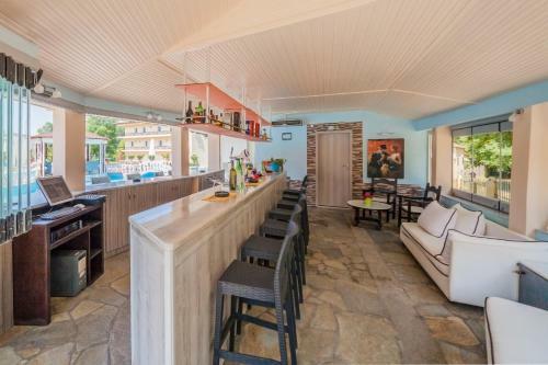 Apartamento Sintrivanis Resort Beach
