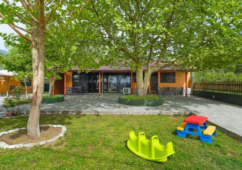 Platanes Apartments