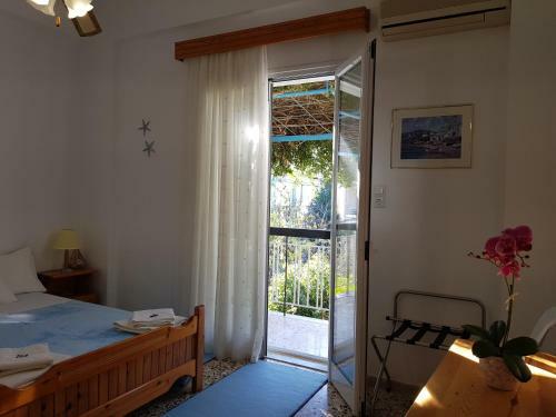 Blue Sky Apartments & Rooms