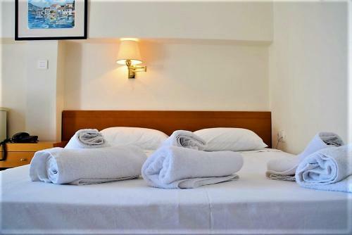 Attica Hotel Ephie