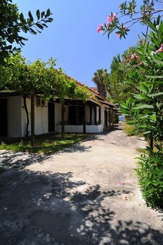 Apartments Korakakis Beach