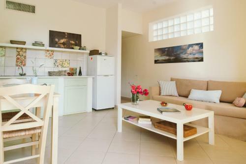 Mylos Apartments