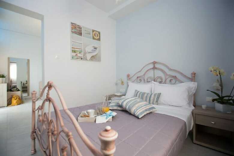 Hotel 12 Olympian Gods