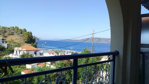 Agnanti Hotel