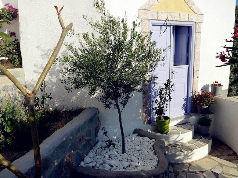 Porto Sikinos Hotel