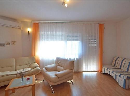 One-bedroom Apartment In Zadar I