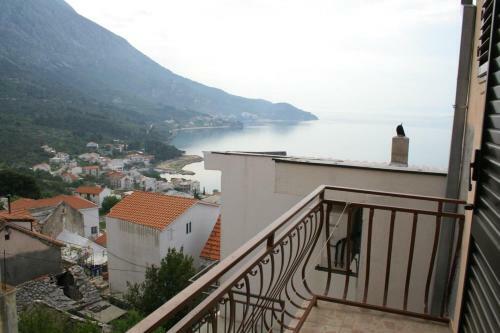 Apartments With A Parking Space Igrane, Makarska - 2650