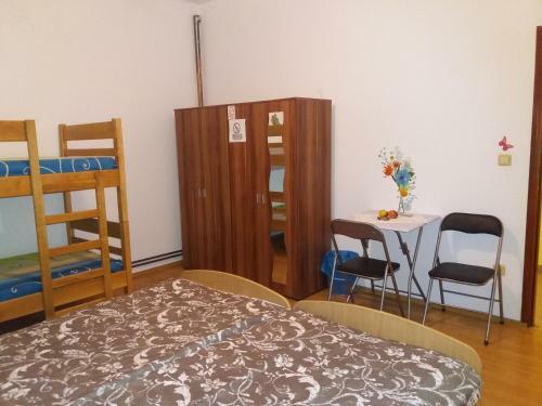 Hostel Poslon